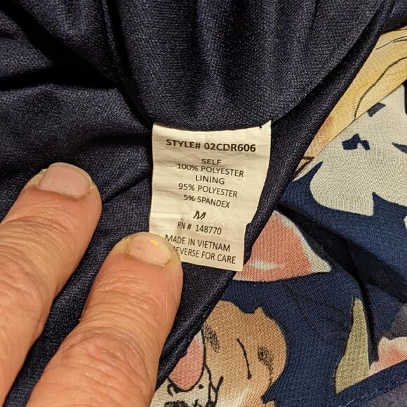 SIENNA SKY SLEEVELESS BLUE & FLORAL FULLY LINED DRESS - MEDIUM - Picture 8 of 8